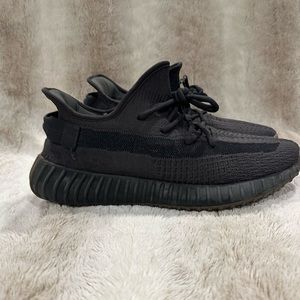 Yeezy sneakers - men’s size 9 - gray - good condition